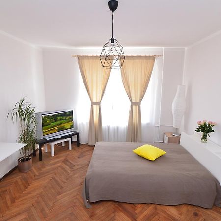 Beatrises Apartamenti Apartment Riga Luaran gambar