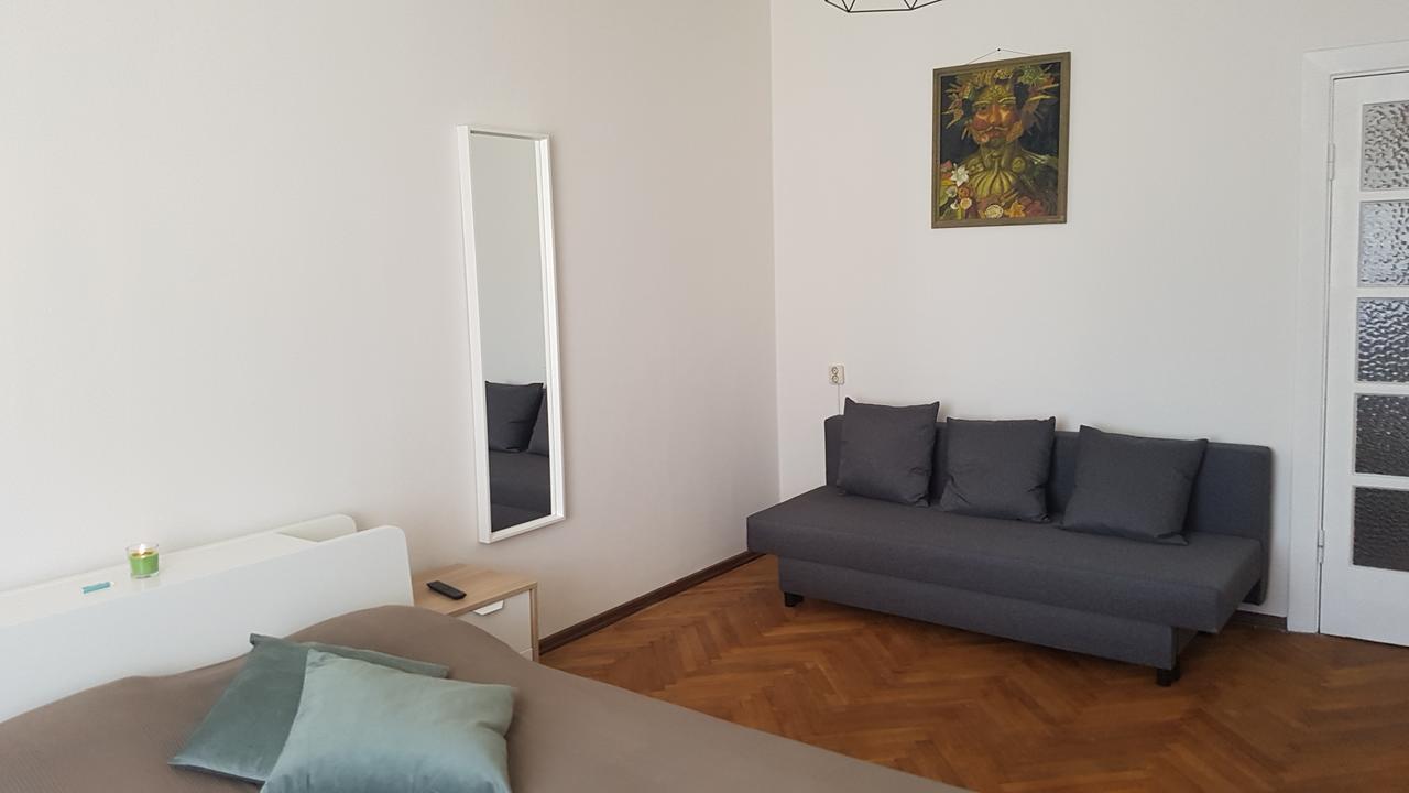 Beatrises Apartamenti Apartment Riga Luaran gambar