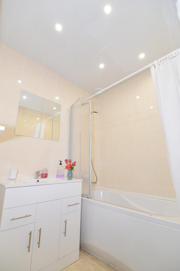 Beatrises Apartamenti Apartment Riga Luaran gambar